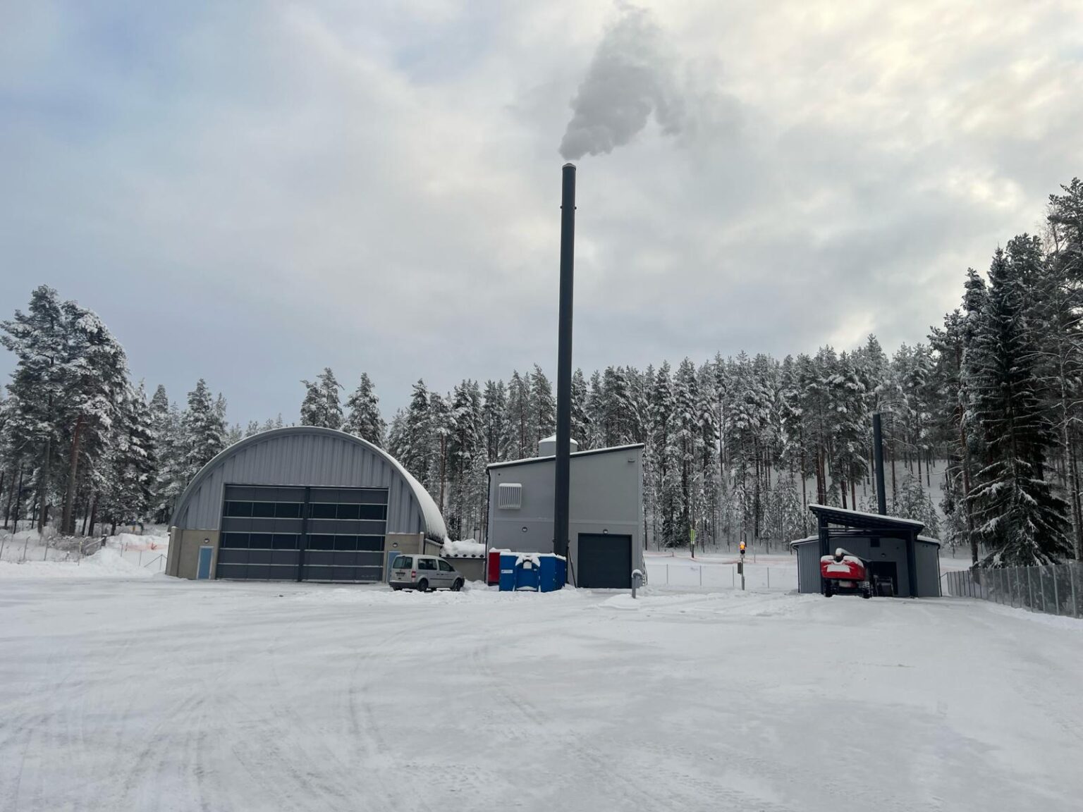 Varastohalli yritykselle.