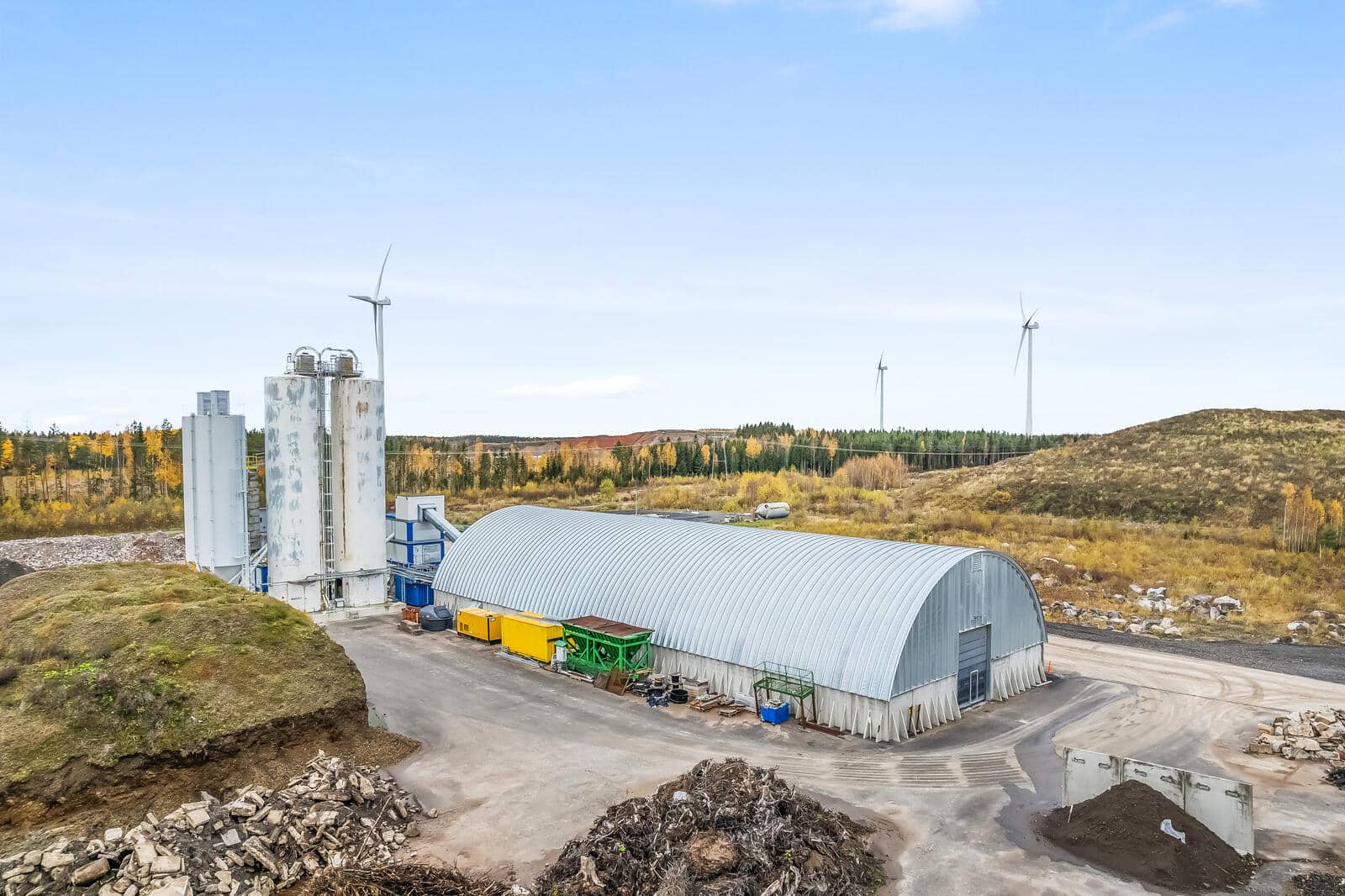 Teollisuushalli teollisuuden tarpeisiin.